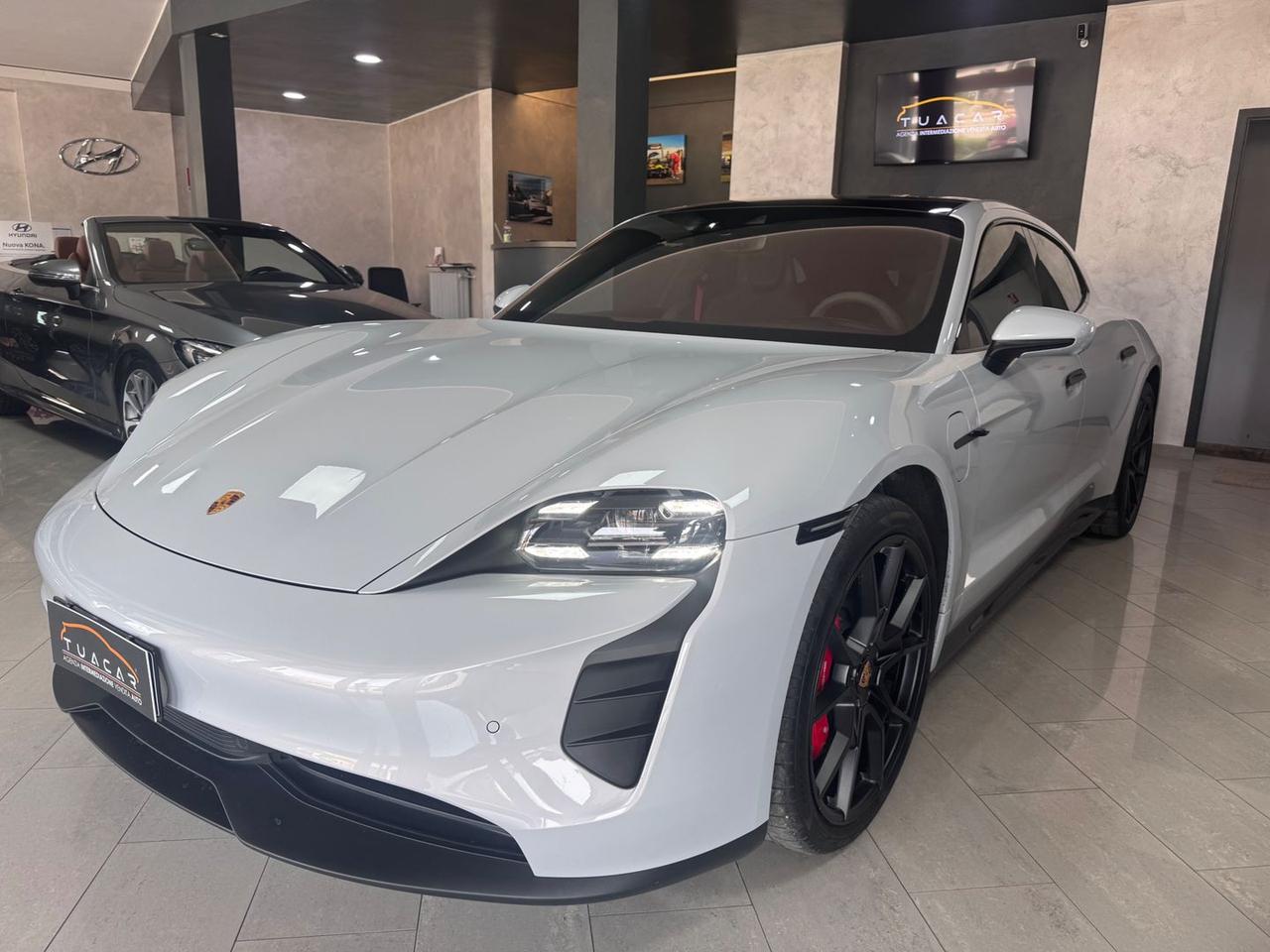 Porsche Taycan GTS #5837