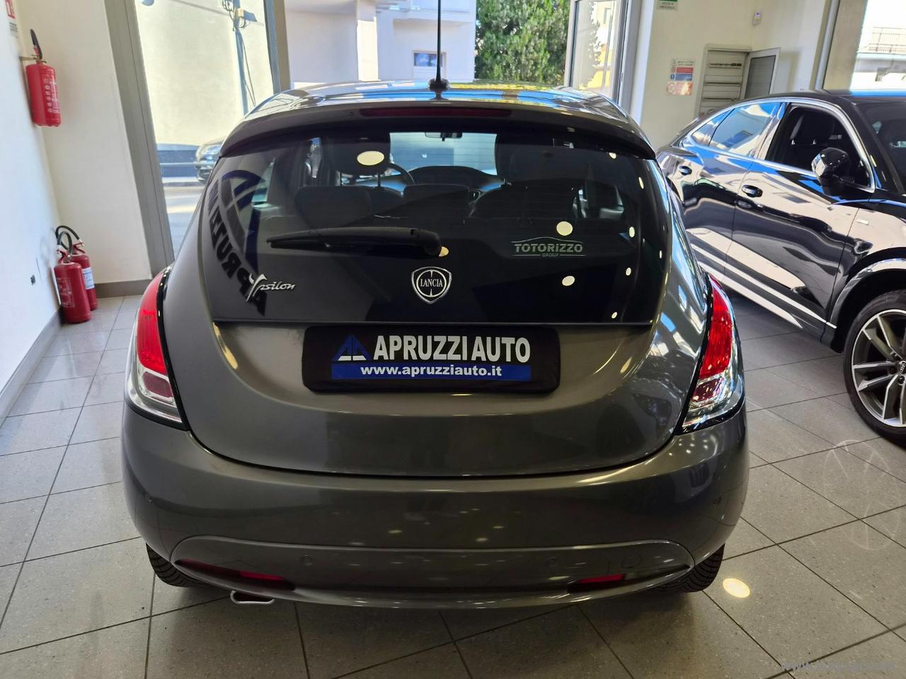 LANCIA Ypsilon 1.2 69 CV 5p. GPL Ecochic Gold