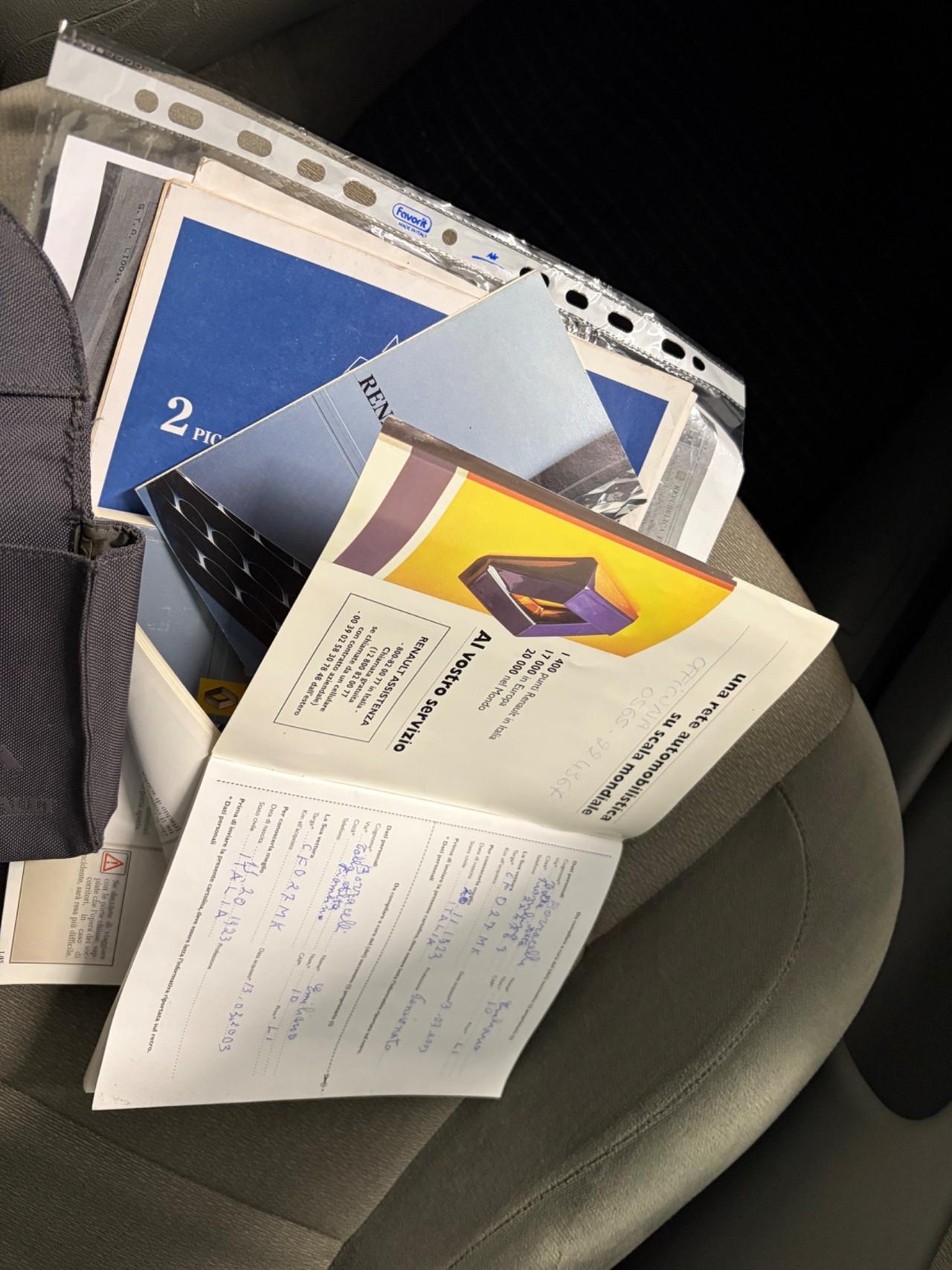 Renault Clio 1.2 16V cat 5 porte Privilège km 109.000 Nuova !