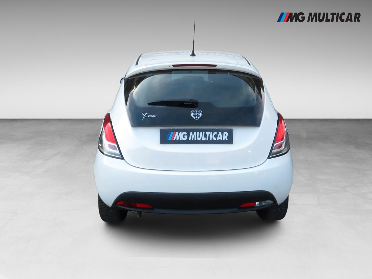 Lancia Ypsilon 1.2 Elefantino Blu. km 56.600. climatizzatore/Bluetooth