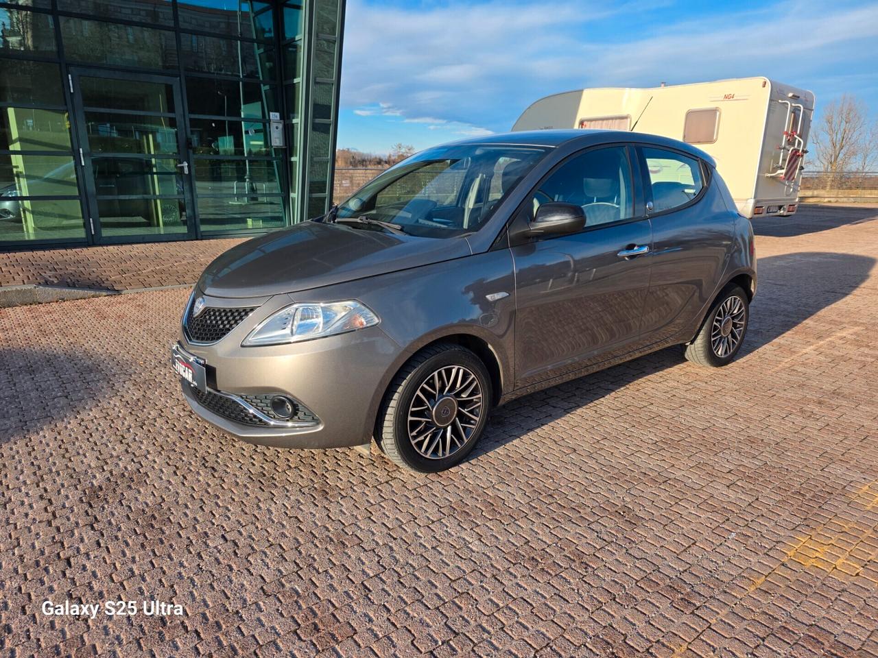 Lancia Ypsilon 1.2 GPL ritiro usato/scambio
