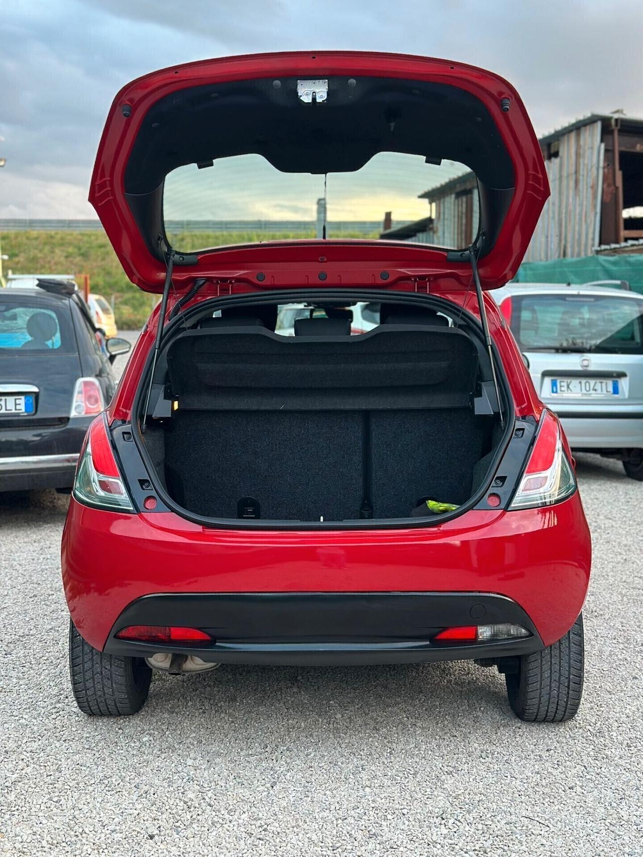 Lancia Ypsilon ANNO 2019 1.2 ECOCHIC GPL DI SERIE