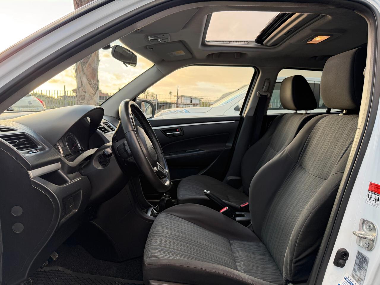 SUZUKI SWIFT ANNO 2015 1.3 DIESEL 75 CV *TETTO