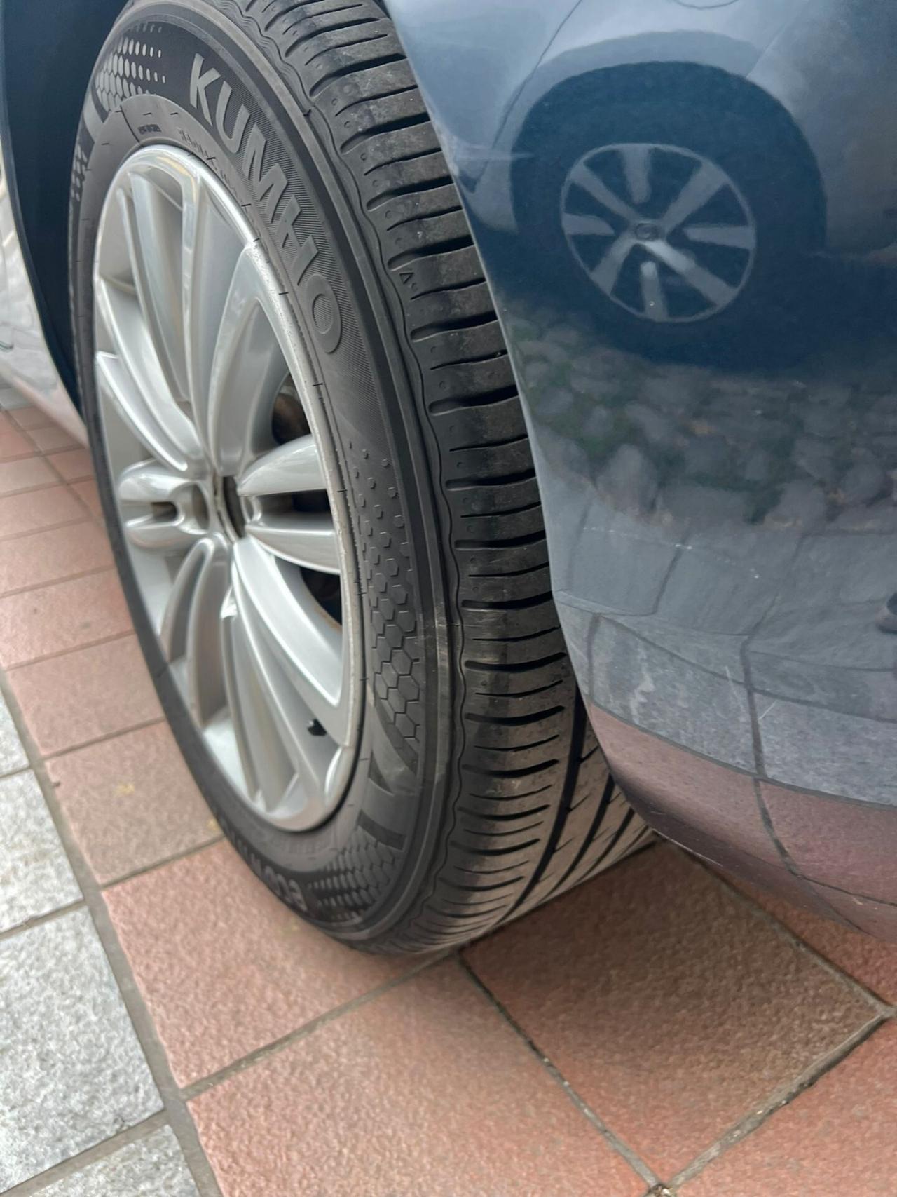 Citroen C4 1.6 e-HDi 115 airdream Exclusive