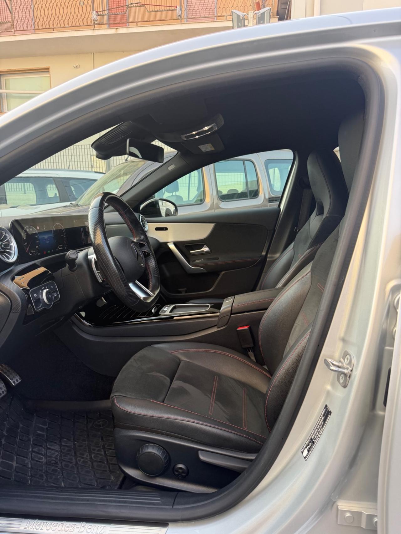 Mercedes-benz A AMG 250 e Premium Line