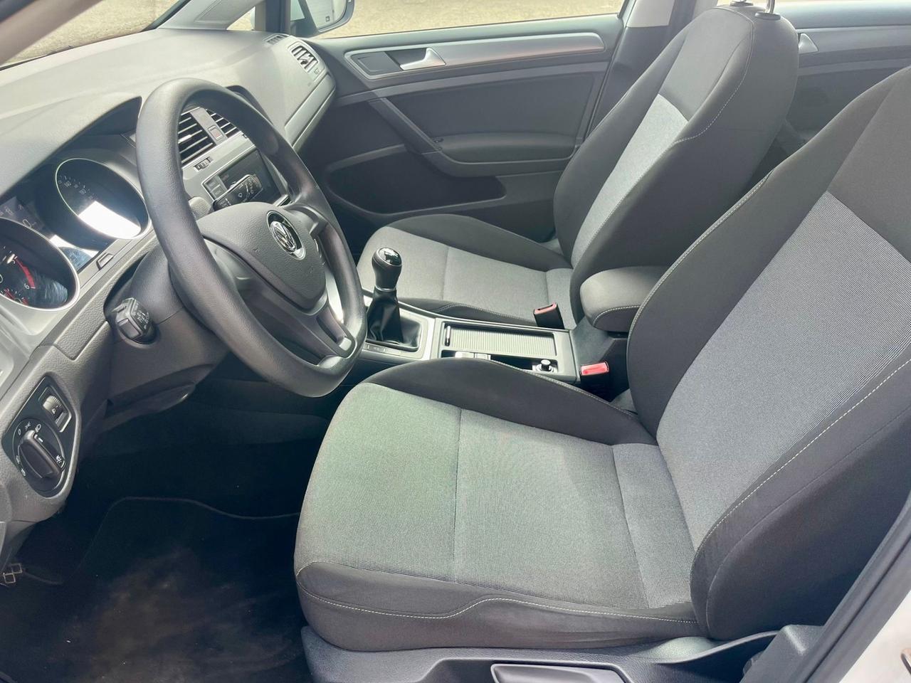 VW Golf 1.6tdi 90cv 2015 59.000km pari al nuovo