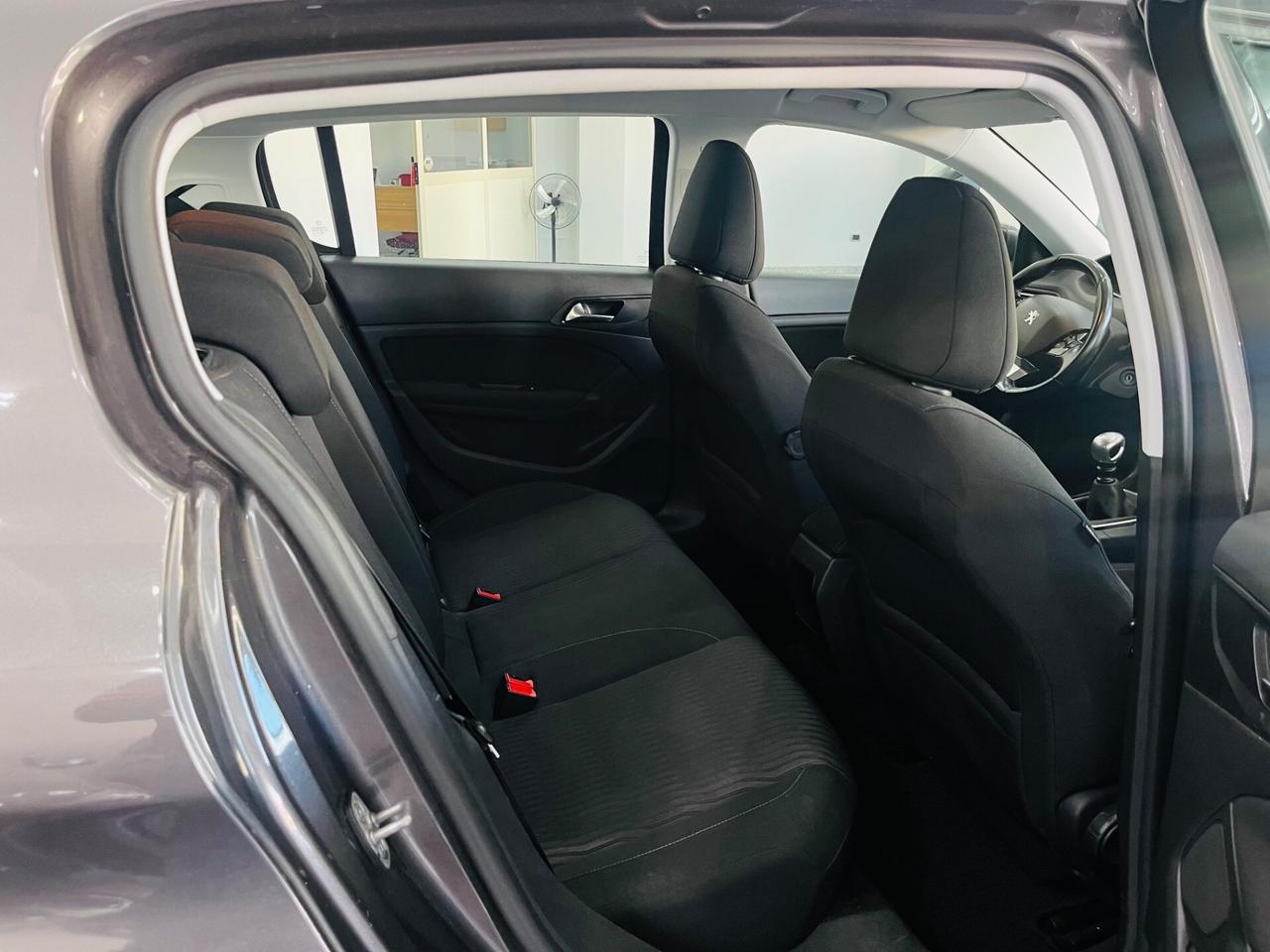 Peugeot 308 1.6 BlueHDi 120cv anno 2016