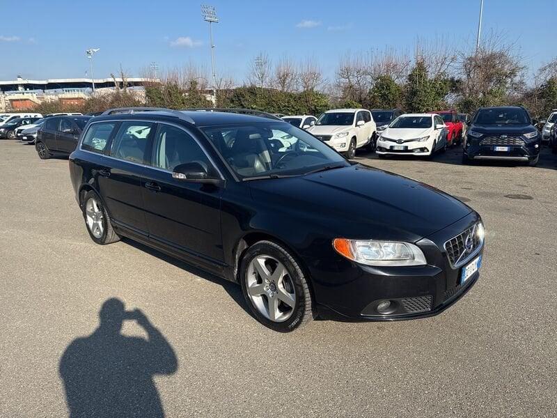 Volvo V70 V70 2.4 D5 Momentum