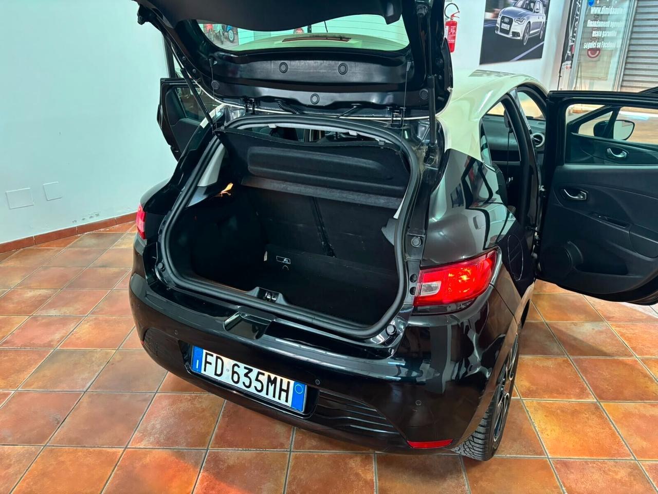 RENAULT CLIO 2016 BI-COLORE AUTOMATICA 1.5 DIESEL