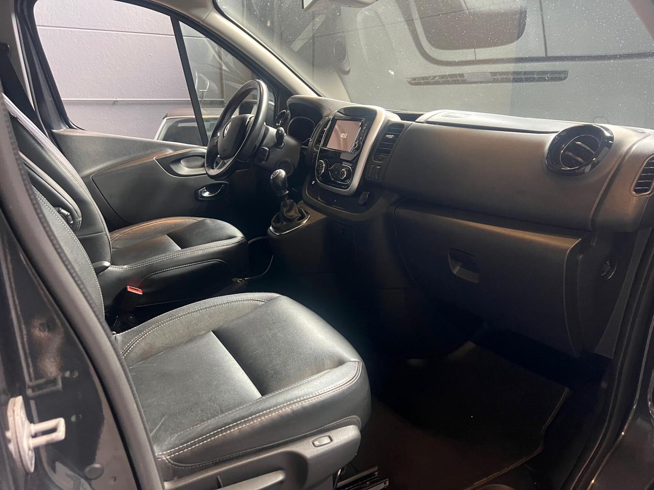 Renault Trafic INTERNI IN PELLE