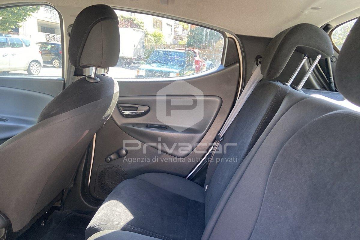 LANCIA Ypsilon 1.2 69 CV 5 porte S&S Gold