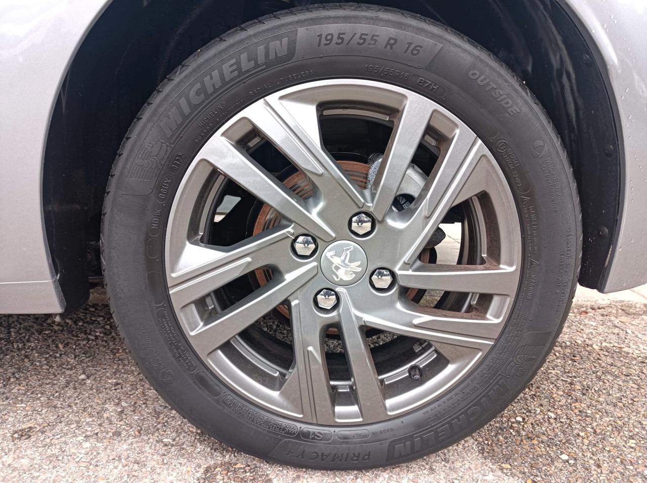 Peugeot 208 BlueHDi 100 Stop&Start 5 porte Allure