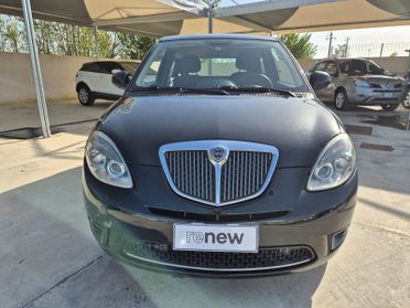 Lancia Ypsilon 1.2 69 CV Unyca