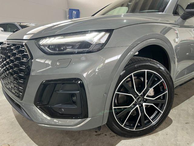 AUDI Q5 SPB Sportback 40 TDI quattro Identity Black S line