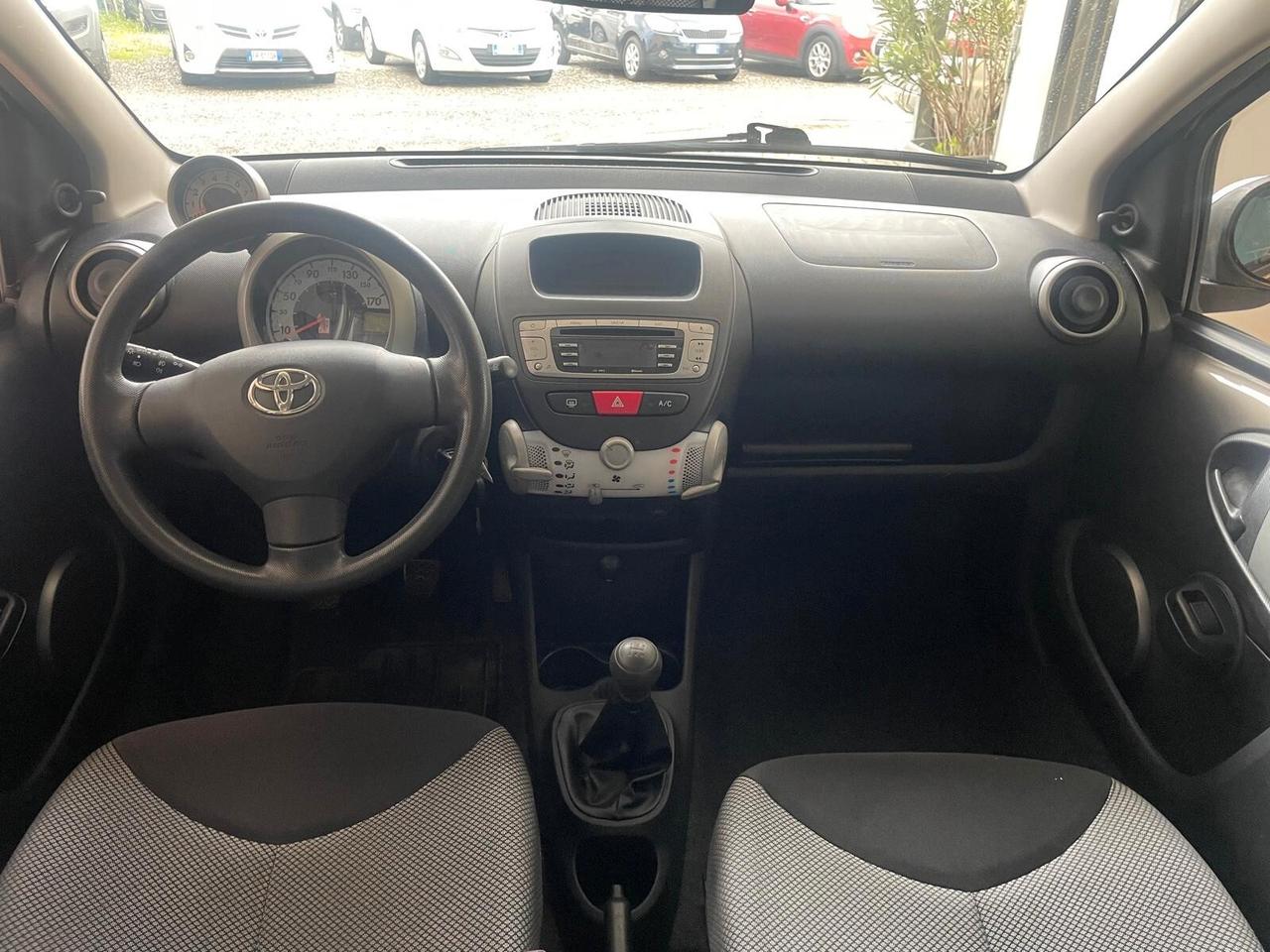 Toyota Aygo 1.0 12V VVT-i 5 porte Tobasco(X NEOPATENTATI)