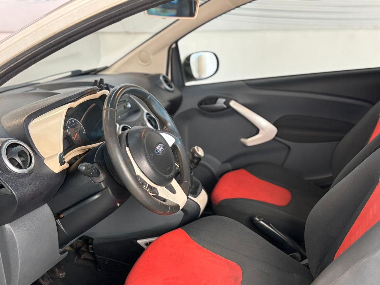 Ford Ka 1.3 TDCi 75CV Titanium