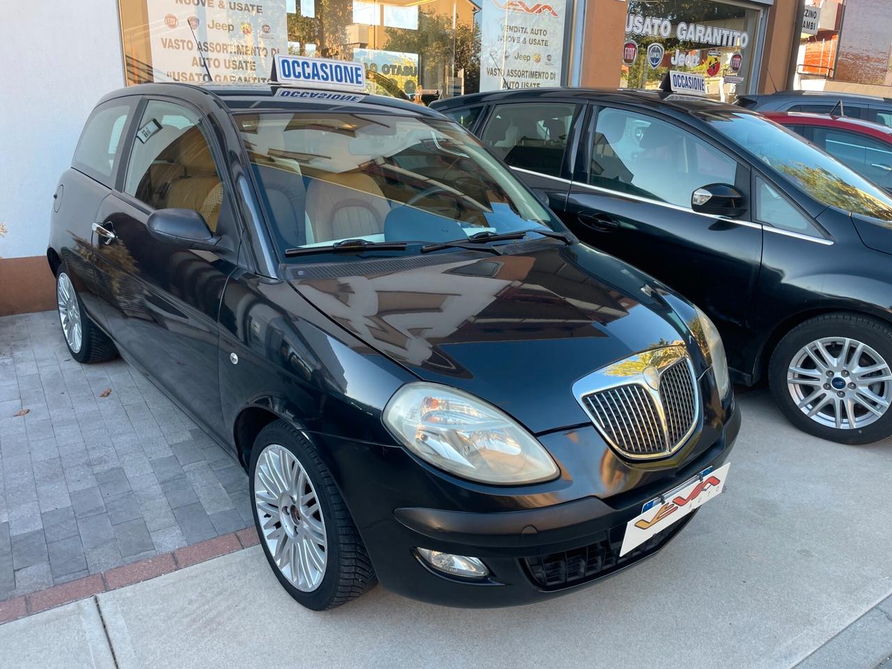 Lancia Ypsilon 1.4 Oro AUTOMATICA