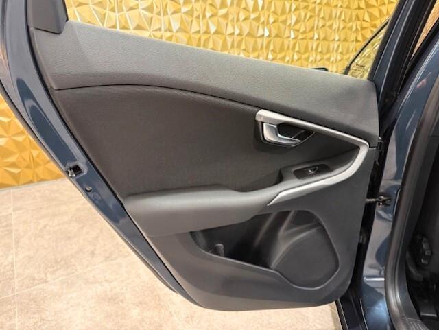 Volvo V40 D2 Geartronic Business