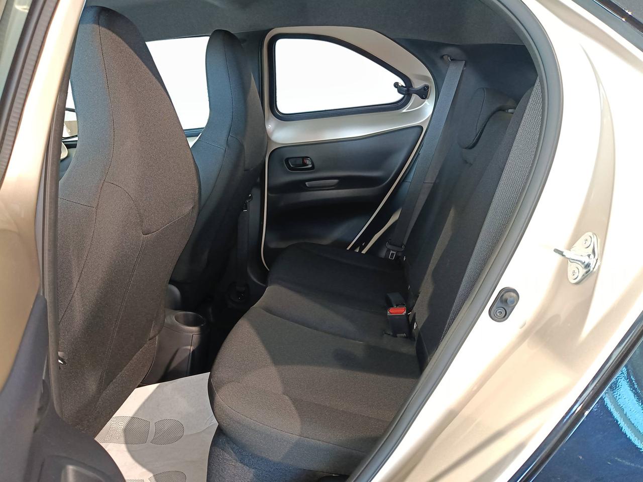 TOYOTA Aygo X 1.0B TREND MT - MY24