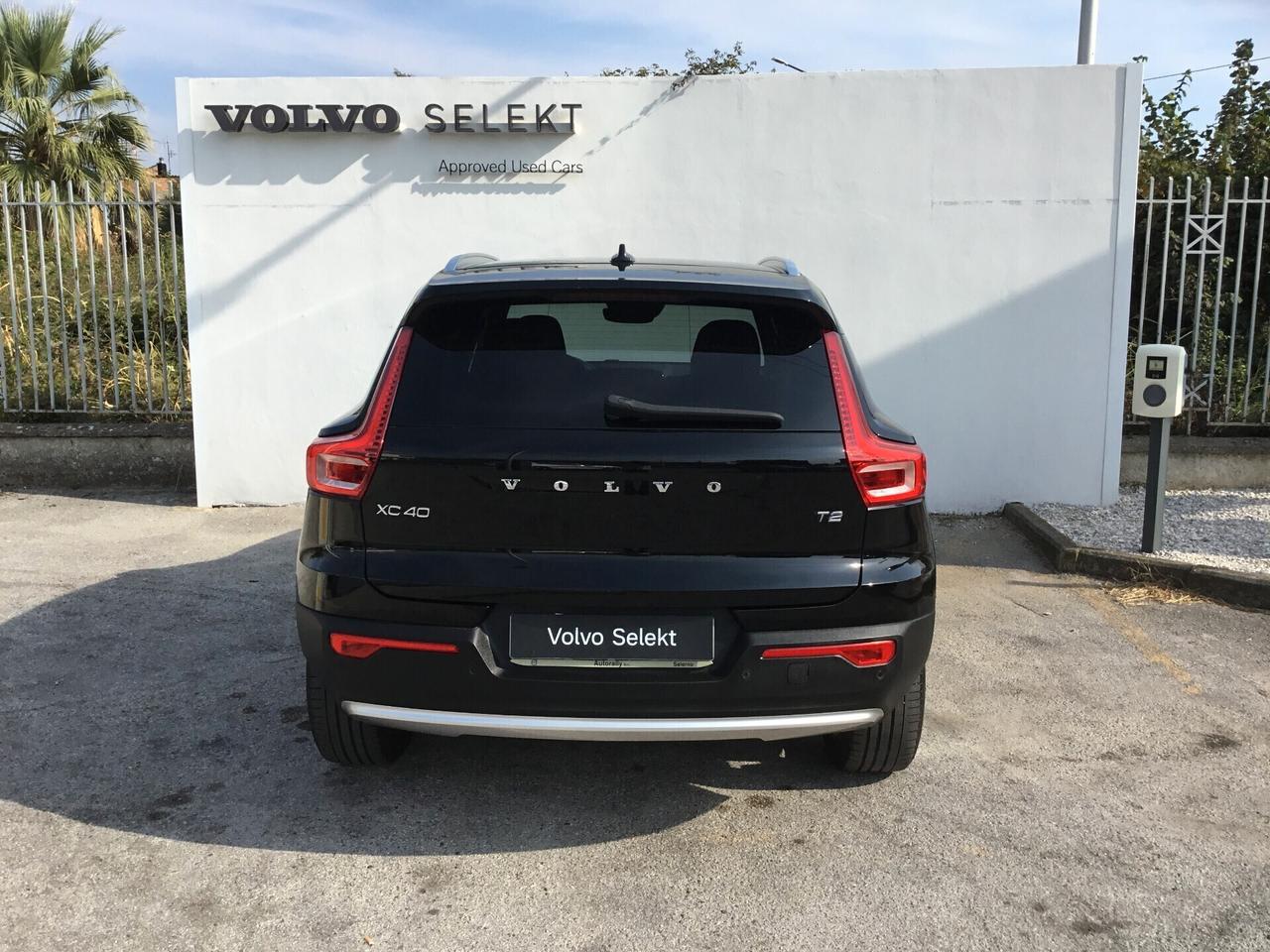 Volvo XC40 T2 Core CAMBIO AUTOMATICO