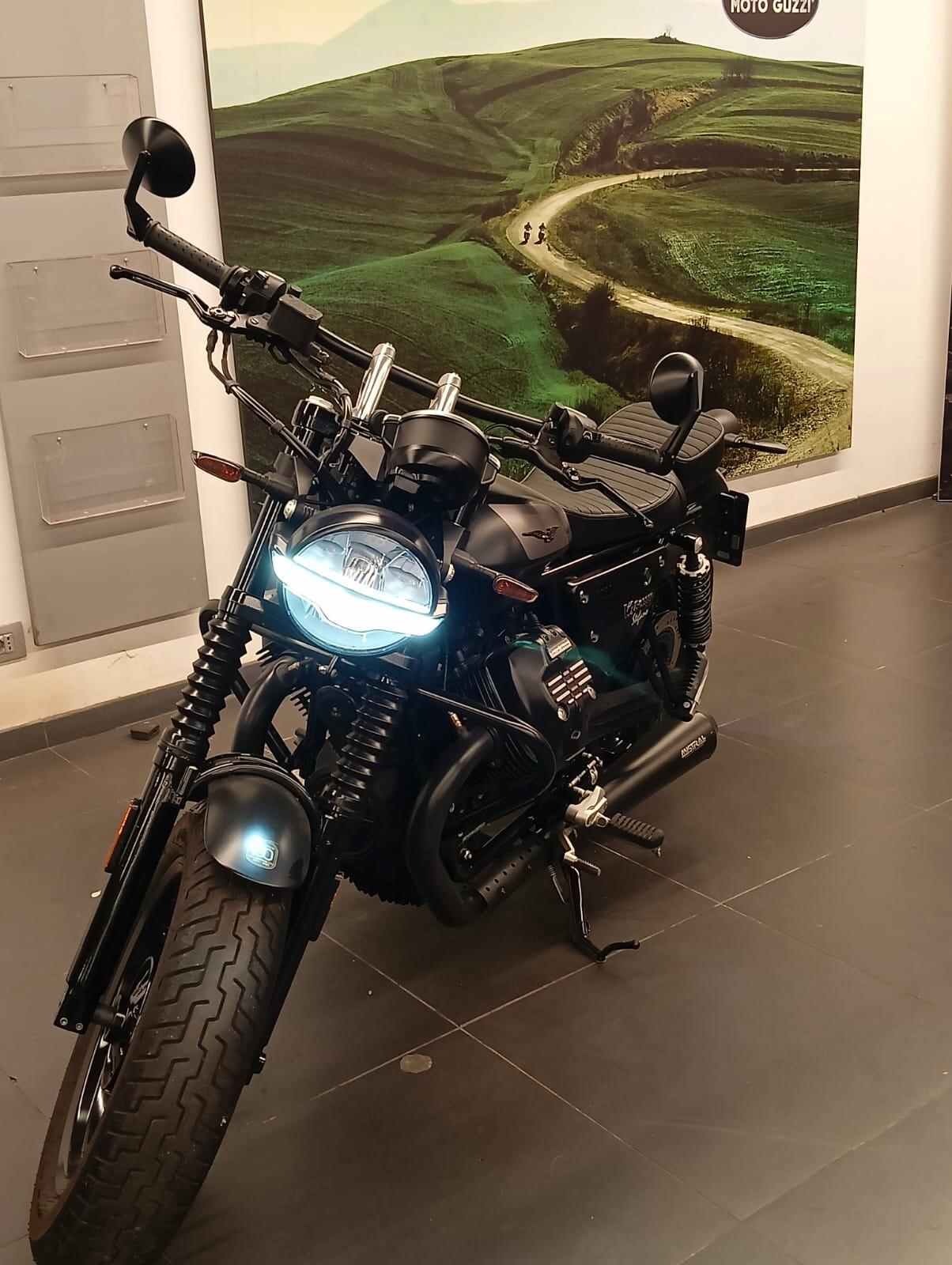 Moto Guzzi V9 BOBBER E5