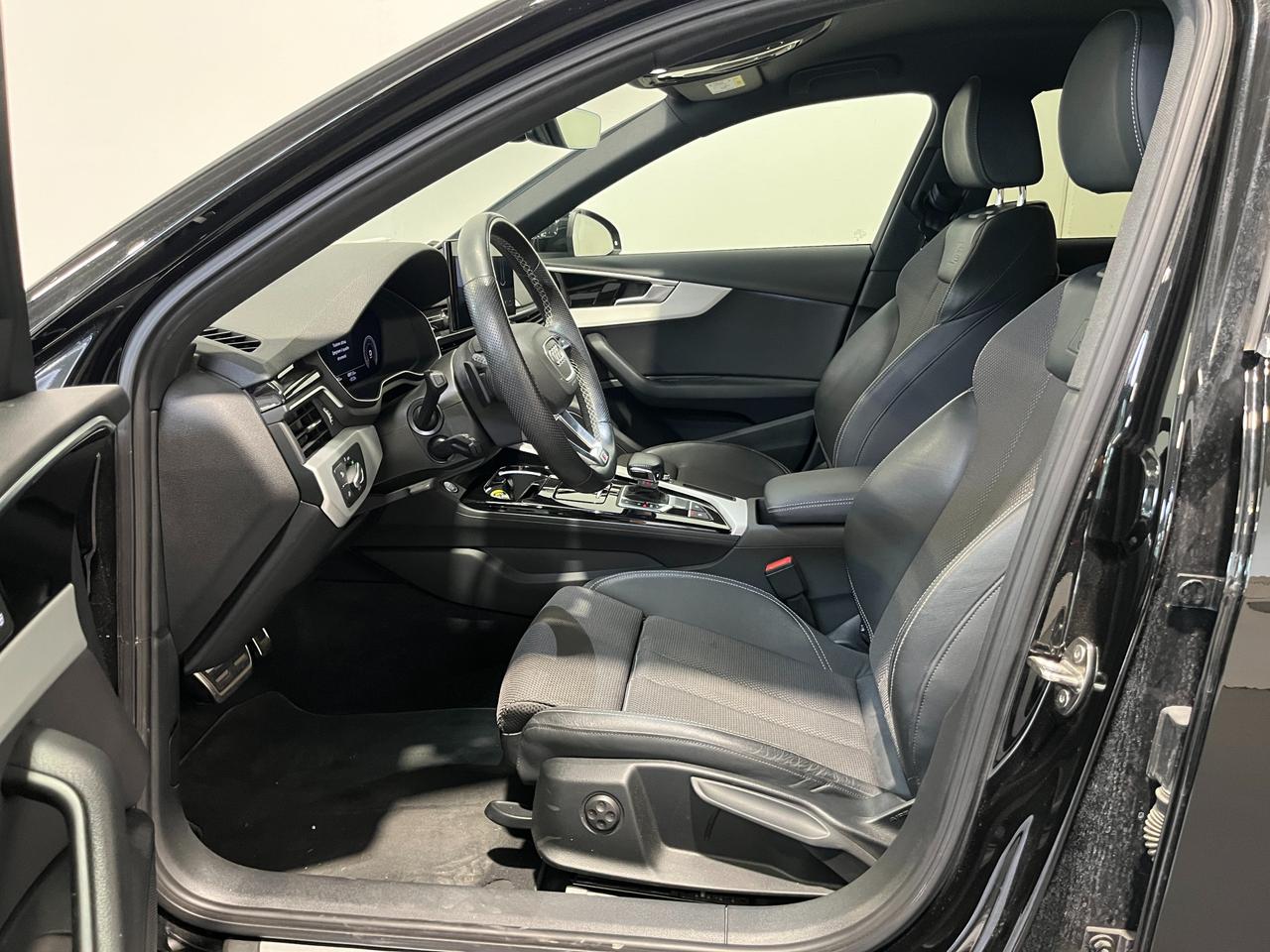 AUDI A4 AVANT 35 TFSI MHEV S-TRONIC S-LINE EDITION