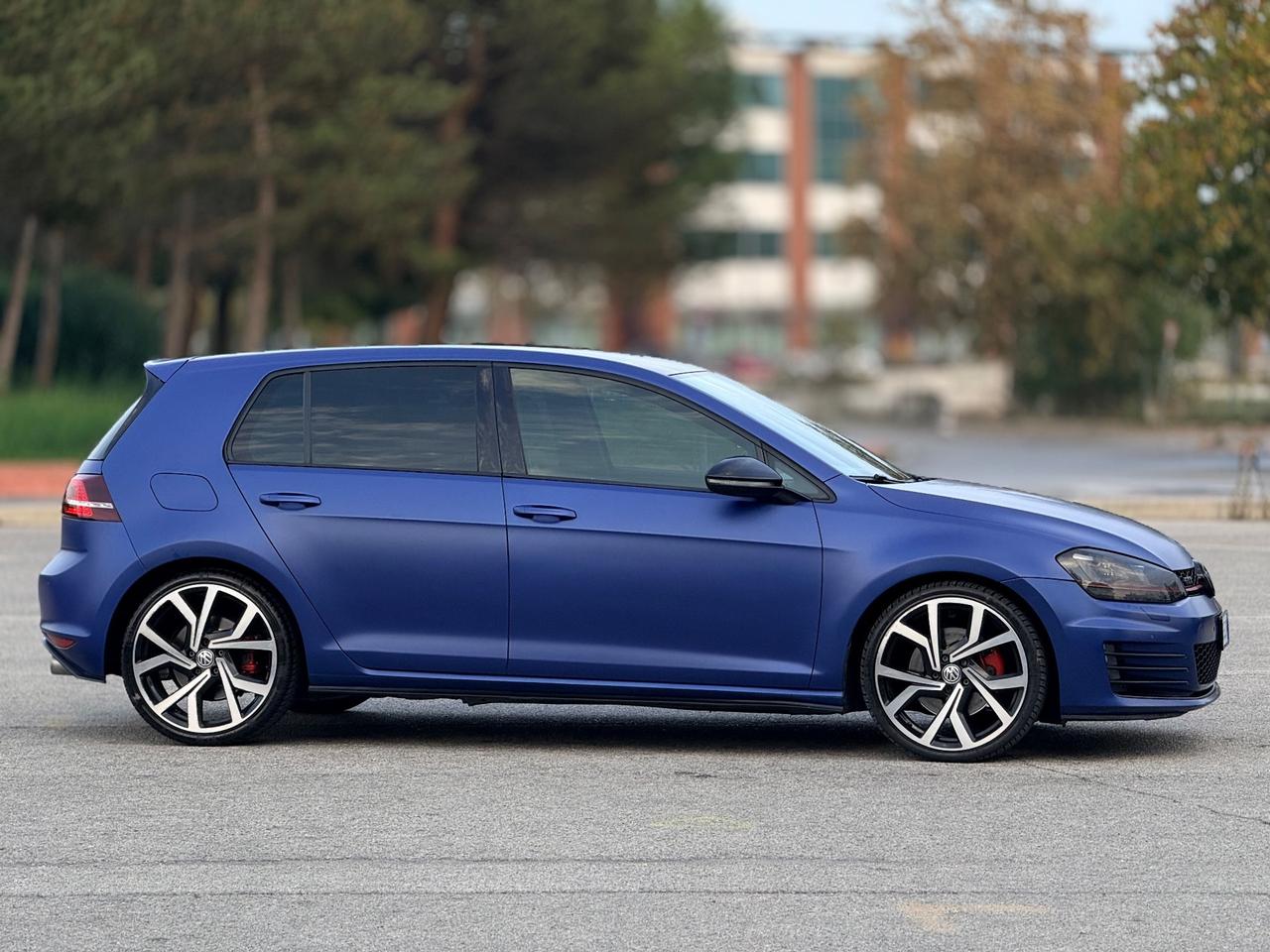 Volkswagen Golf 7 GTI 2.0 DSG