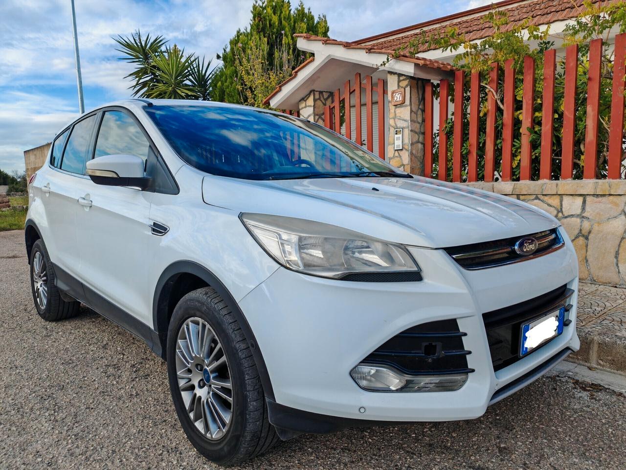 Ford Kuga 2.0 TDCI tetto navig cam pelle 2013