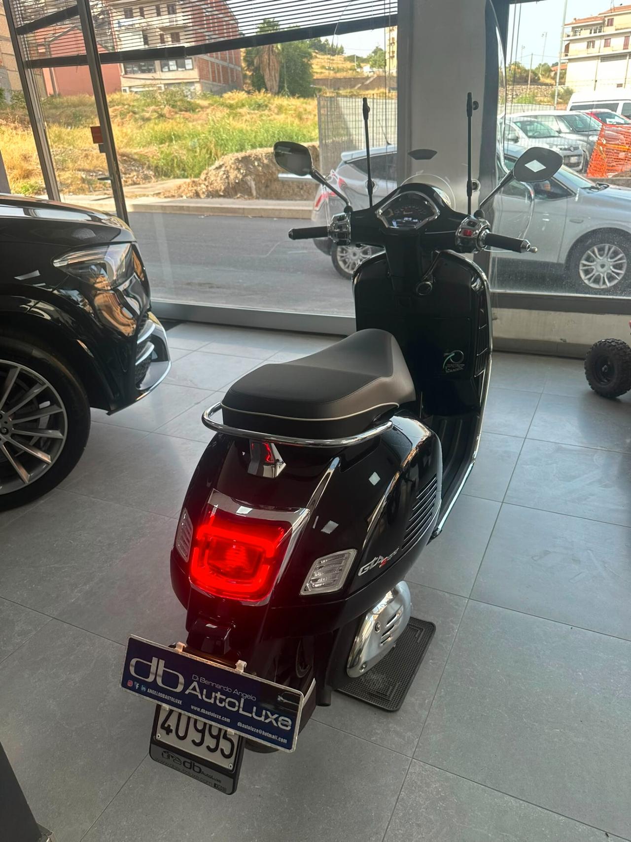 Piaggio Vespa 310 GTS hpe