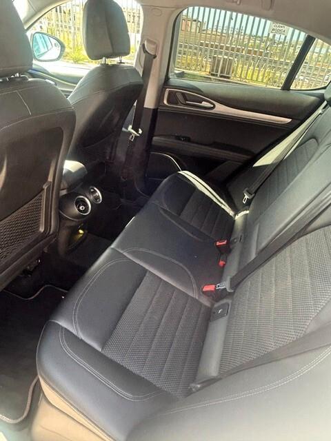 Alfa Romeo Stelvio 2.2 Turbodiesel 210 CV AT8 Q4 Super