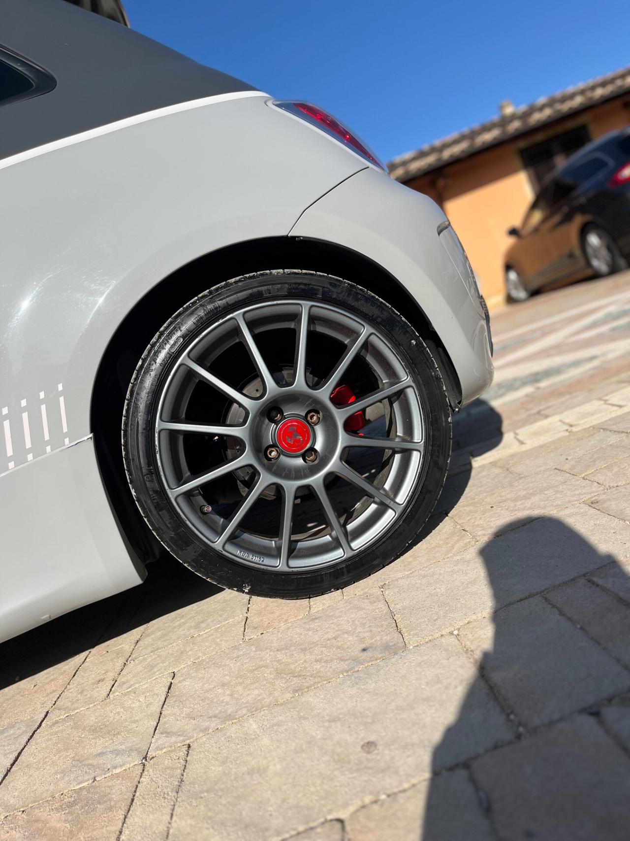 Abarth 595 1.4 Turbo T-Jet 160 CV Competizione