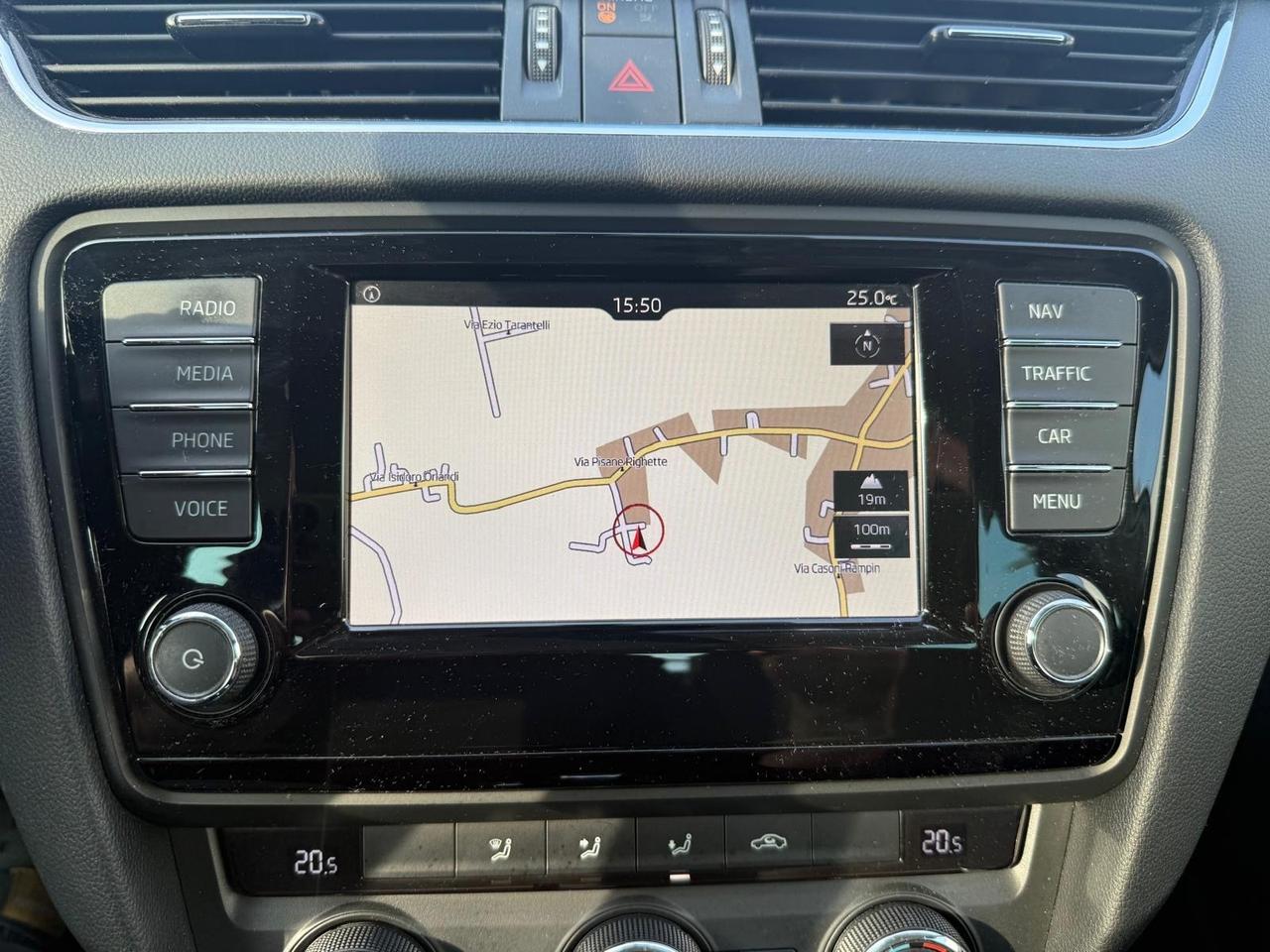 Skoda Octavia 1.6 TDI CR 110 CV DSG Wagon Executive