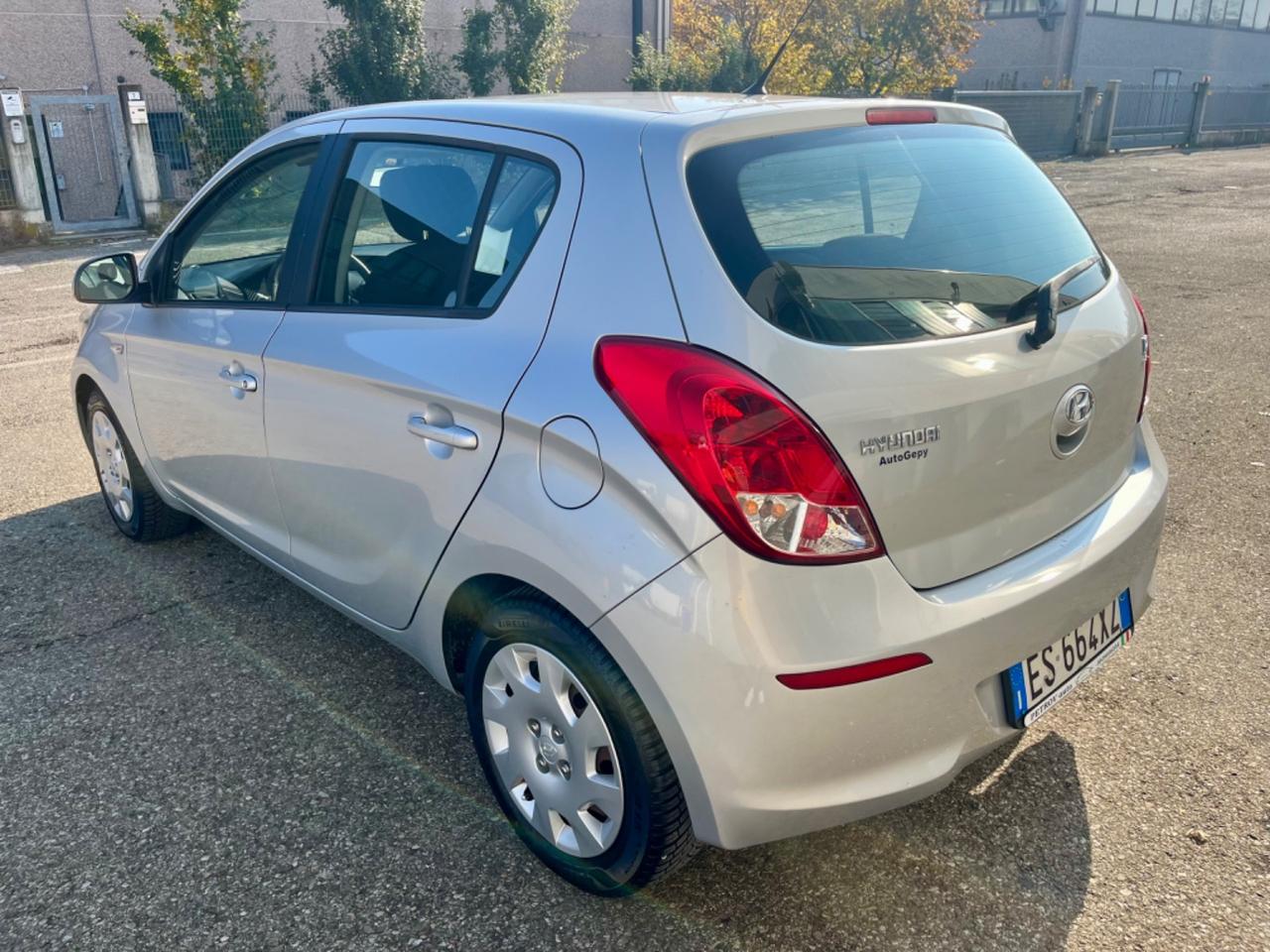 Hyundai i20 1.2GPL 2013 139.000km bombole revisionate fino all 2033