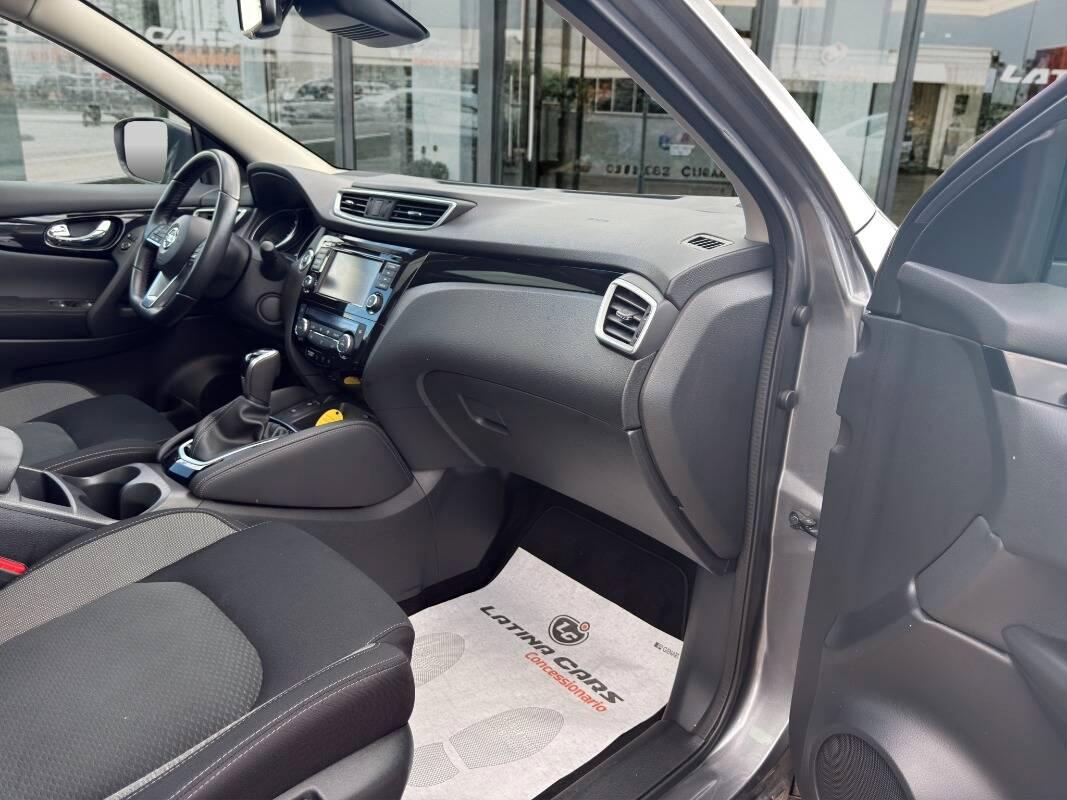Nissan Qashqai 1.5 dci N-Connecta 115cv dct Con TELECAMERA & NAV.