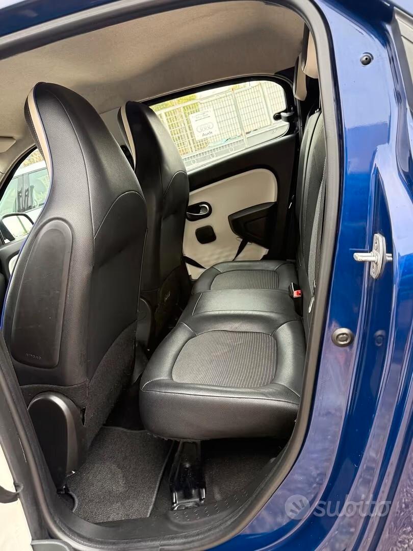 Renault Twingo TCe 90 CV EDC Sport