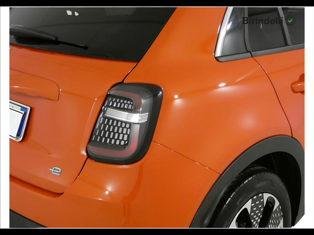 FIAT 600e - 600e La Prima