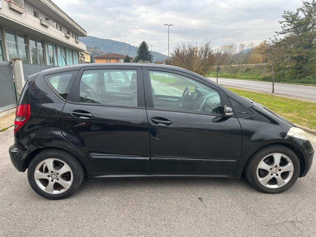 Mercedes-benz A 180 CDI Avantgarde ok neo patentati
