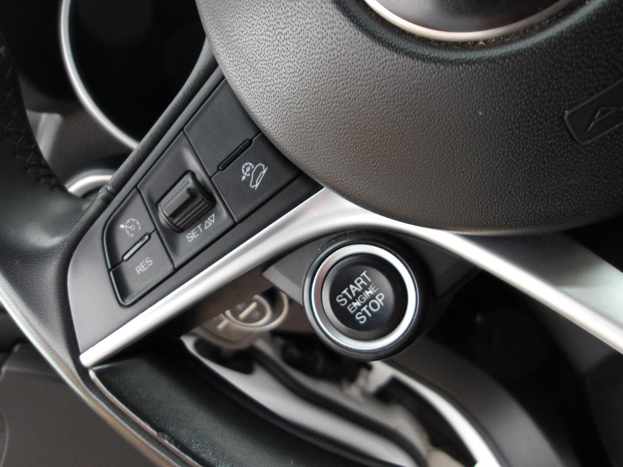 Alfa Romeo Stelvio 2.2 t Super rwd 180cv auto