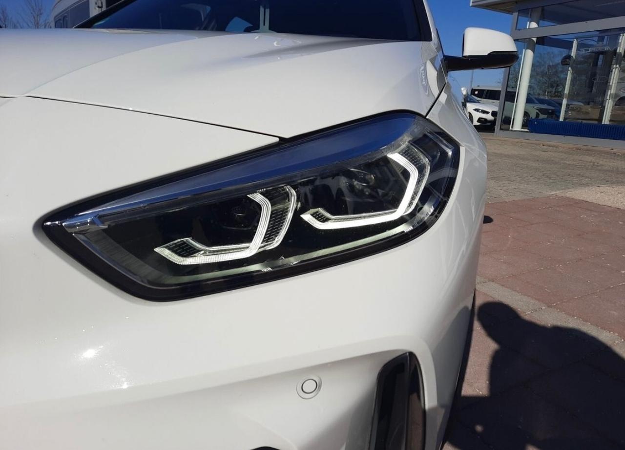 Bmw 118i 5p. Msport C automatico Navi