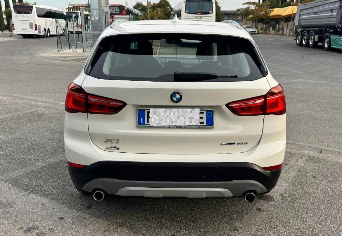 Bmw X1 sDrive18d Sport