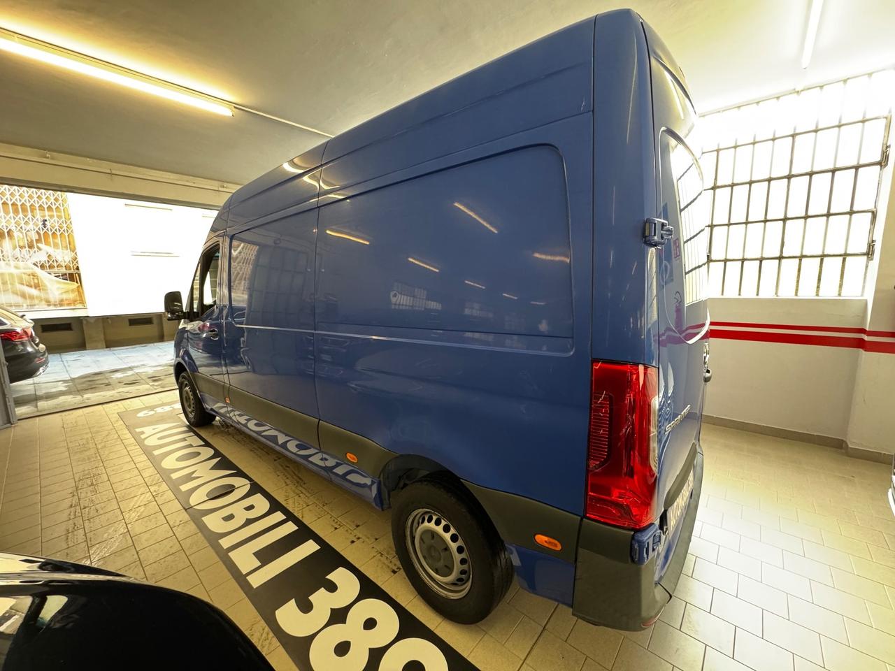 Mercedes Benz Sprinter F39/33 311 FWD TN