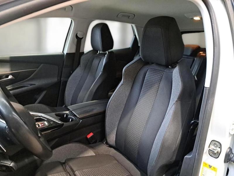 PEUGEOT 3008 BLUEHDI 130 EAT8 SES BUSINESS 5 PORTE SUV