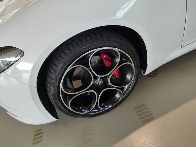 ALFA ROMEO Giulia 2.2 Turbodiesel 210 CV AT8 AWD Q4 Veloce