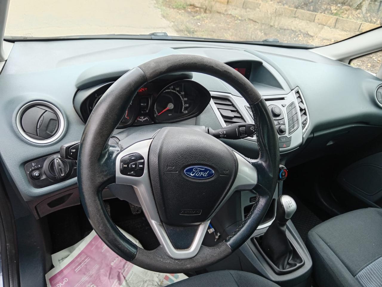 Ford Fiesta 1.4 TDCi 5p. Titanium