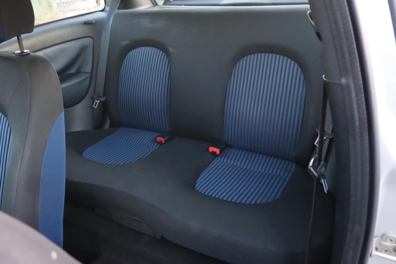 Lancia Ypsilon 1.3 MJT 75 CV Oro