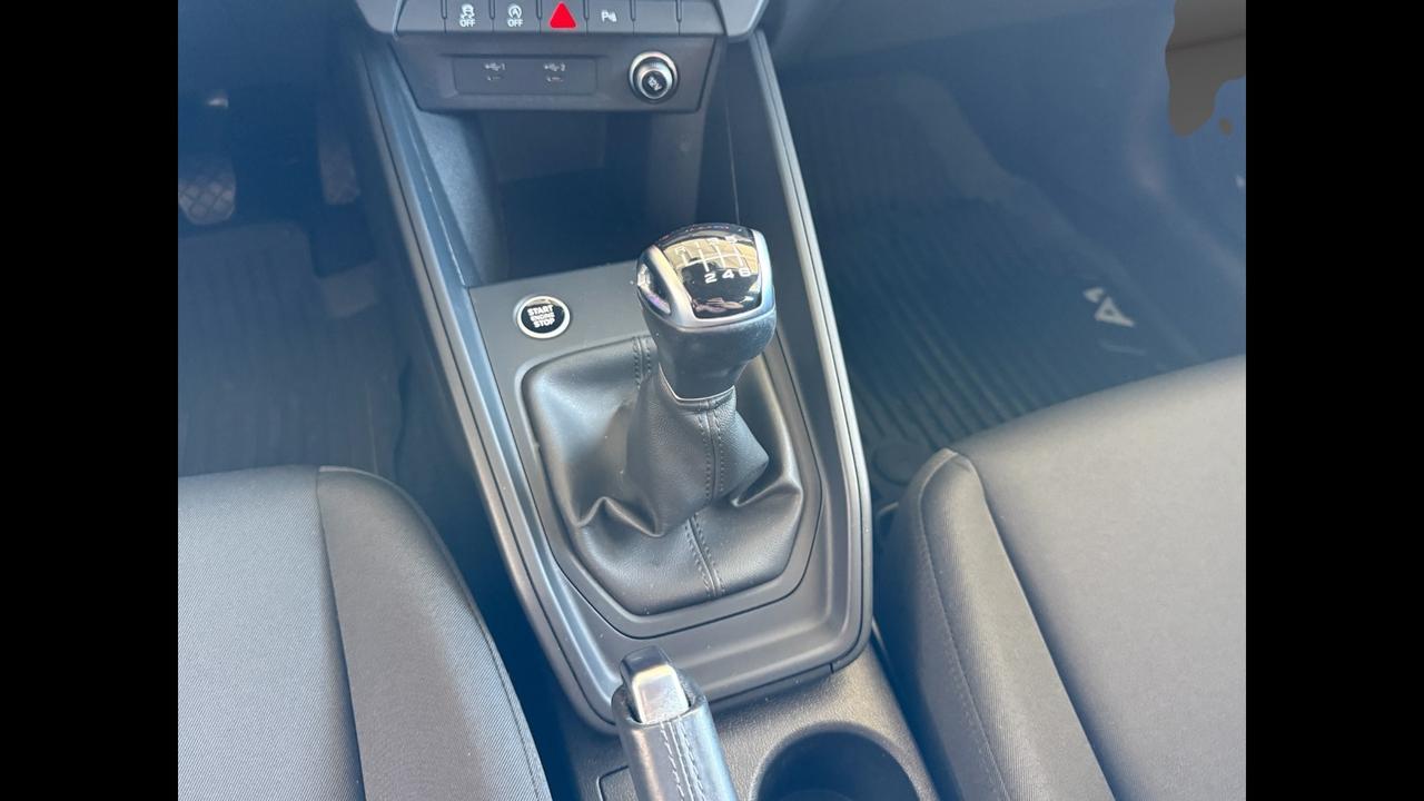 AUDI A1 II 2019 Sportback - A1 Sportback 30 1.0 tfsi Business 110