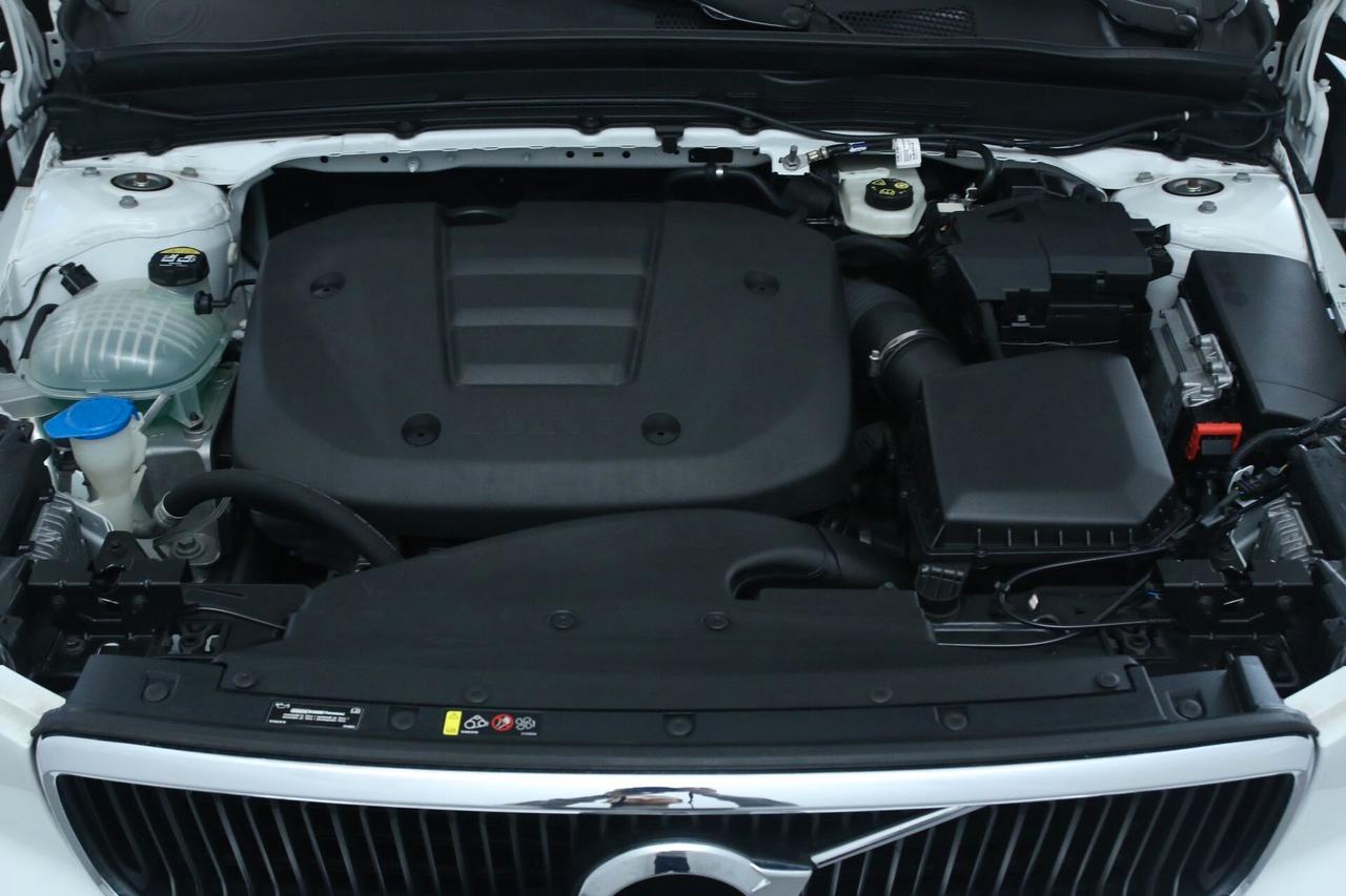 VOLVO XC40 1.5 Benz 129CV AUTO MOMENTUM CORE