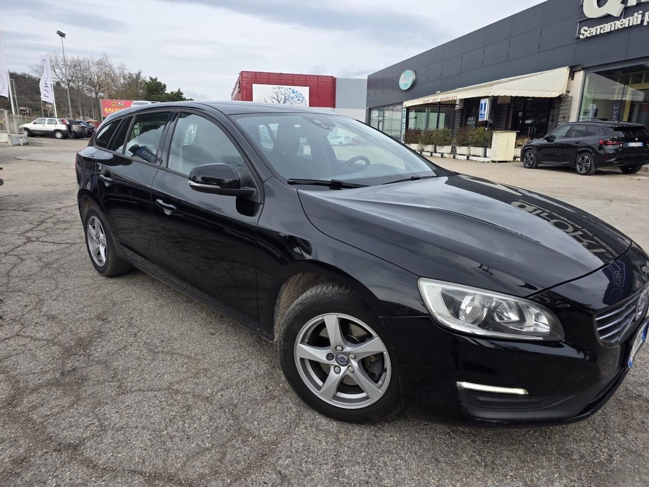 Volvo V60 D2 1.6 Powershift Momentum