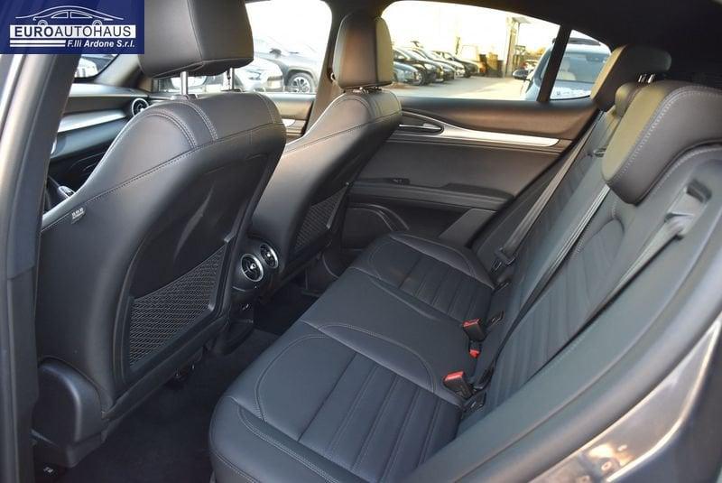 Alfa Romeo Stelvio 2.2 TD 210 CV Veloce AT8 Q4