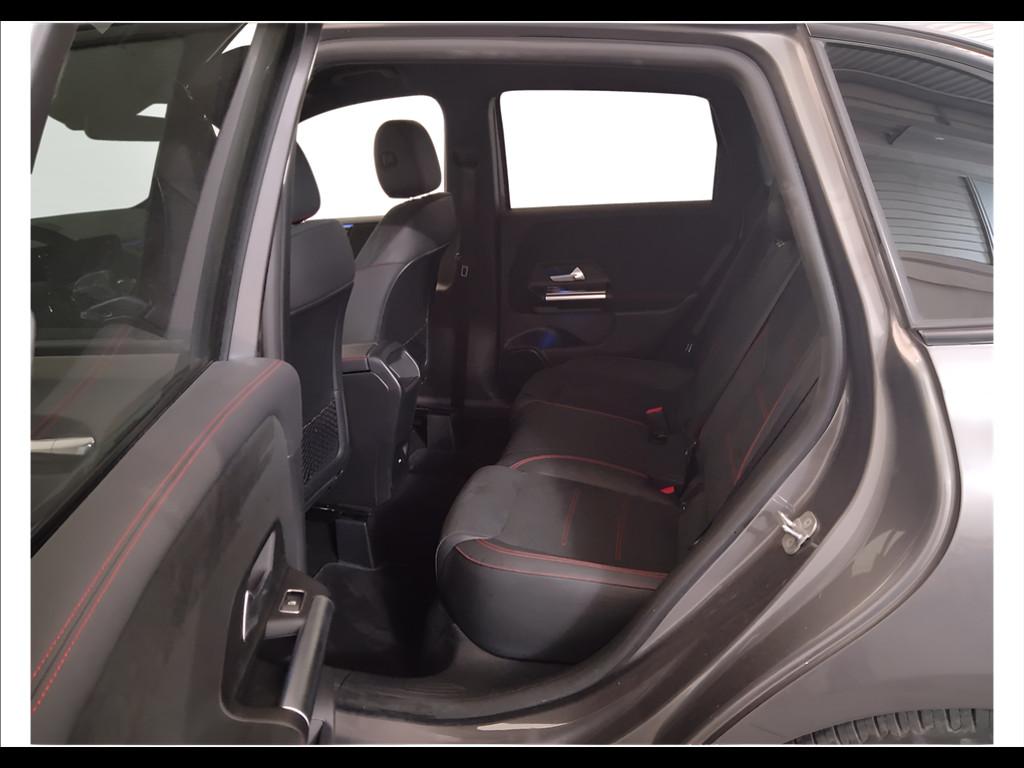Mercedes-Benz Classe B - W247 2023 - B 180 d AMG Line Advanced Plus auto